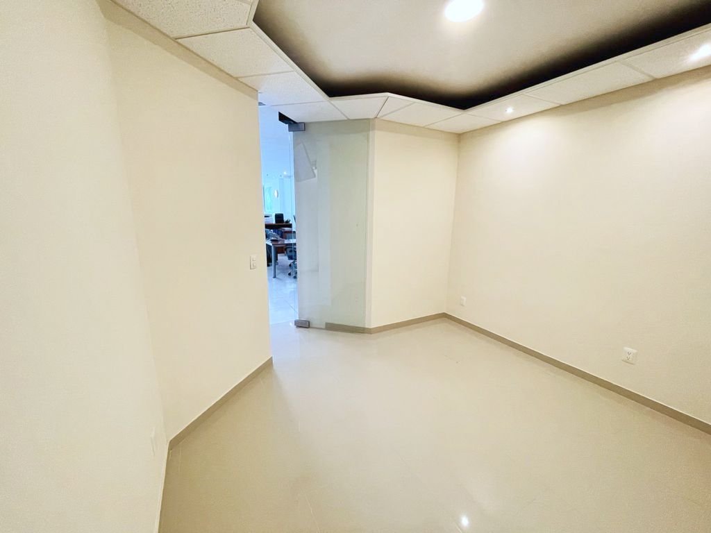 🏢 OFICINA EN RENTA 183 M2 [CERCA DEL ITESO] PANORÁMICA DEL TESORO