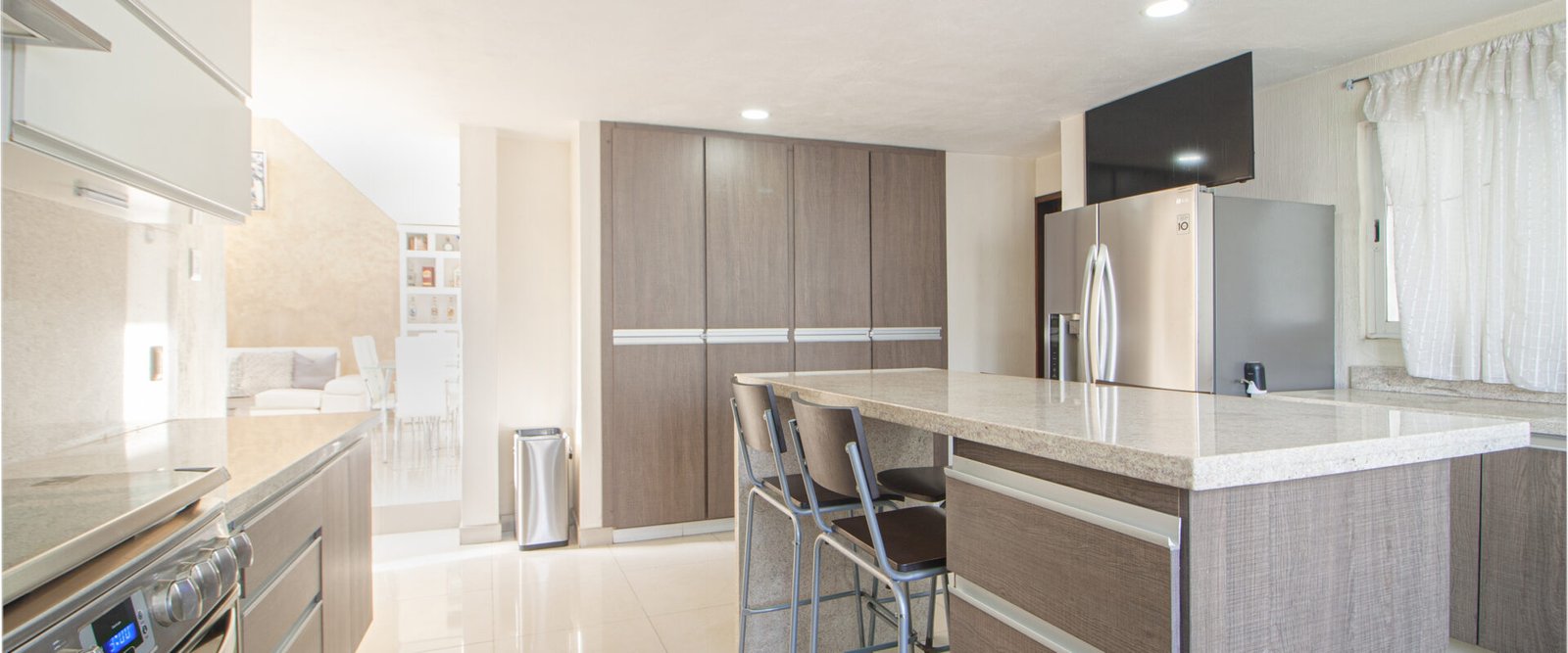 Residencia de Lujo en Venta en Club de Golf Atlas – ¡Vive como de Vacaciones Todos los Días!